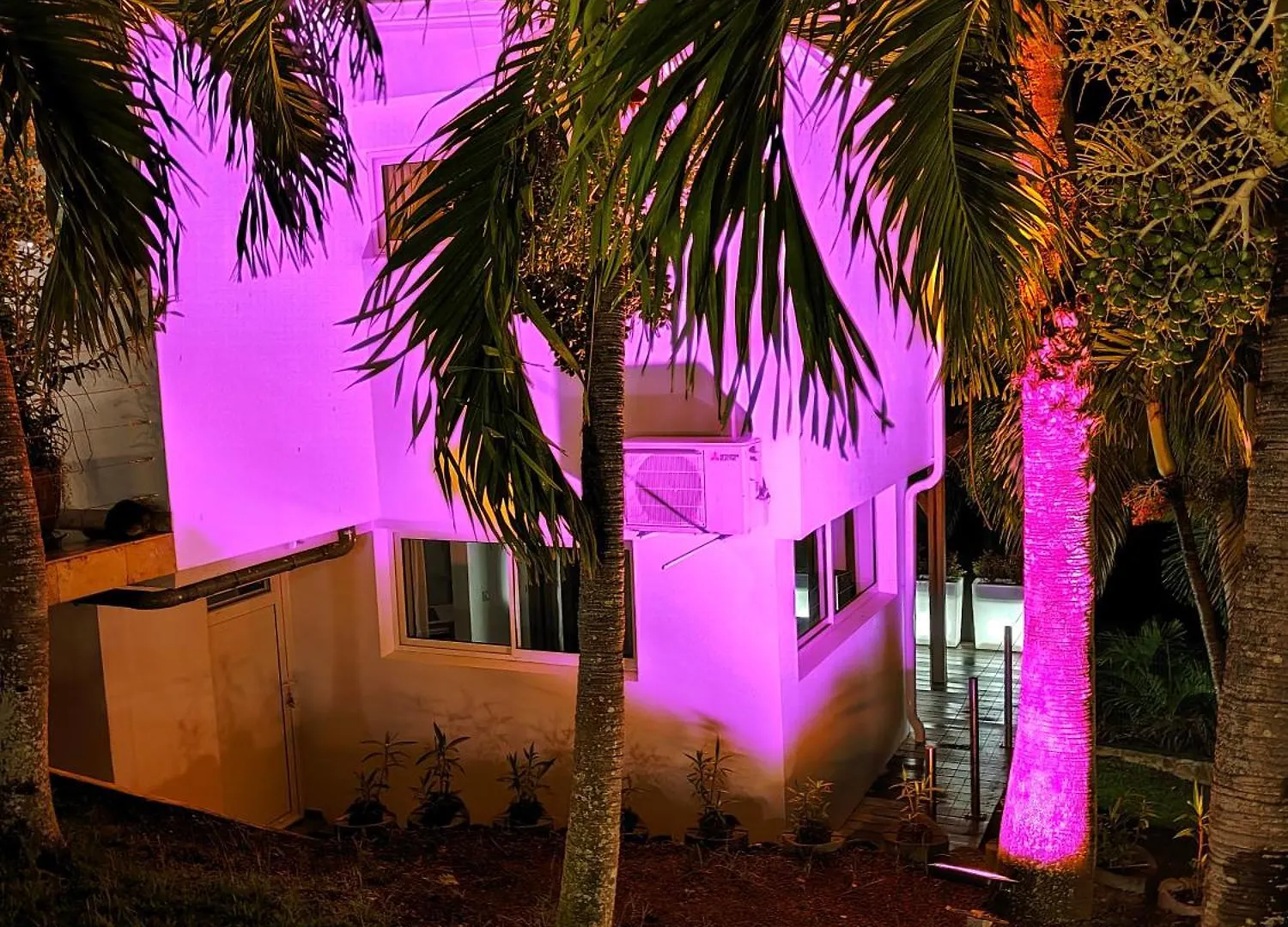 Jacuzzi, Sauna, Piscine Et Magnifique Vue Sur La Mer ! Vivez Le Luxe De La Dependance De La Villa Nadia Le Diamant Martinique